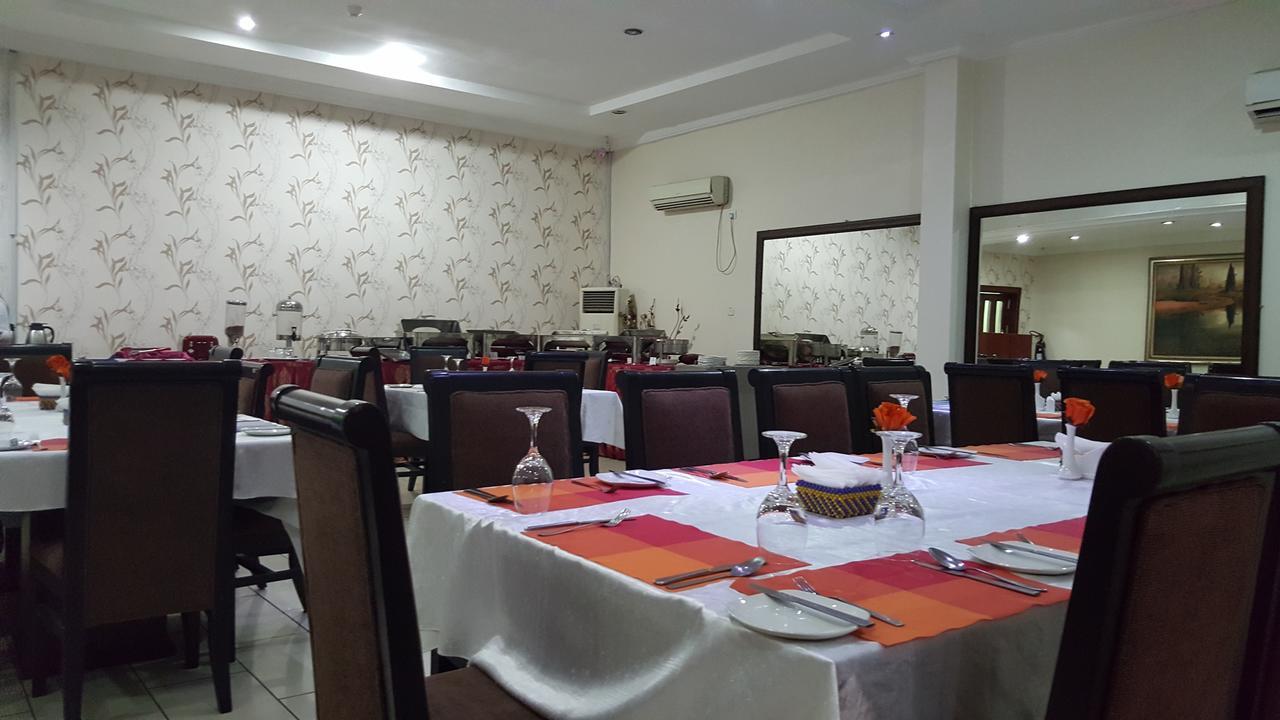 Denis Hotel Abuja Mobushipe Dış mekan fotoğraf