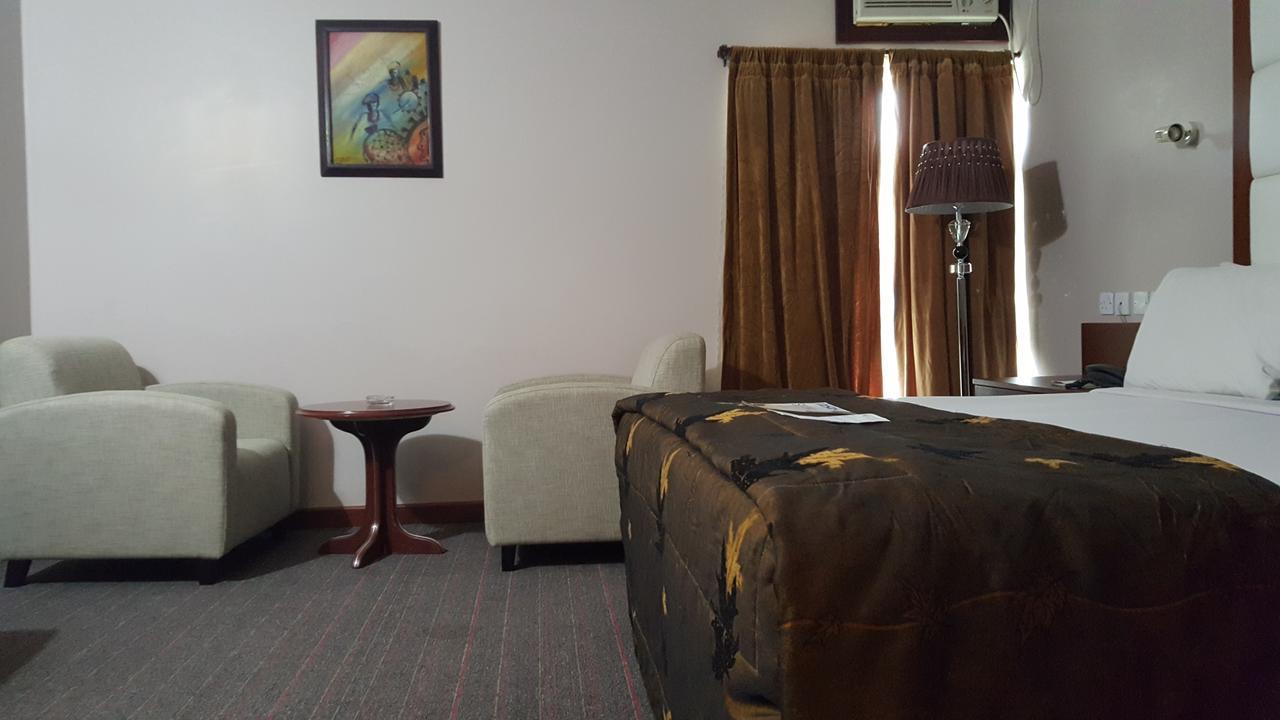 Denis Hotel Abuja Mobushipe Dış mekan fotoğraf